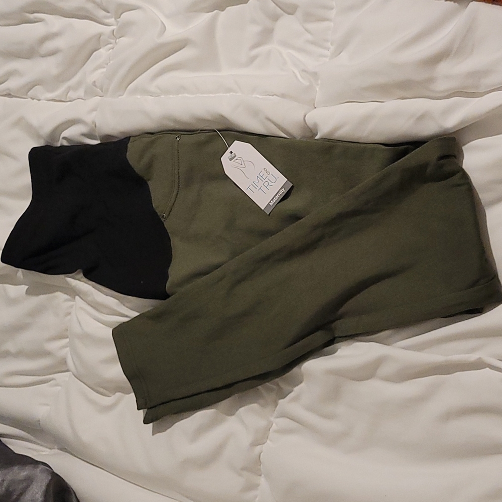 Time and Tru Maternity Jeggings